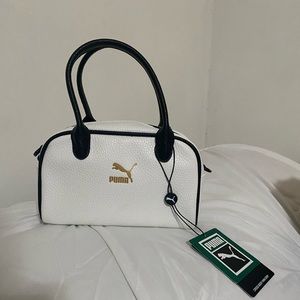 Cross Body Mini Grip